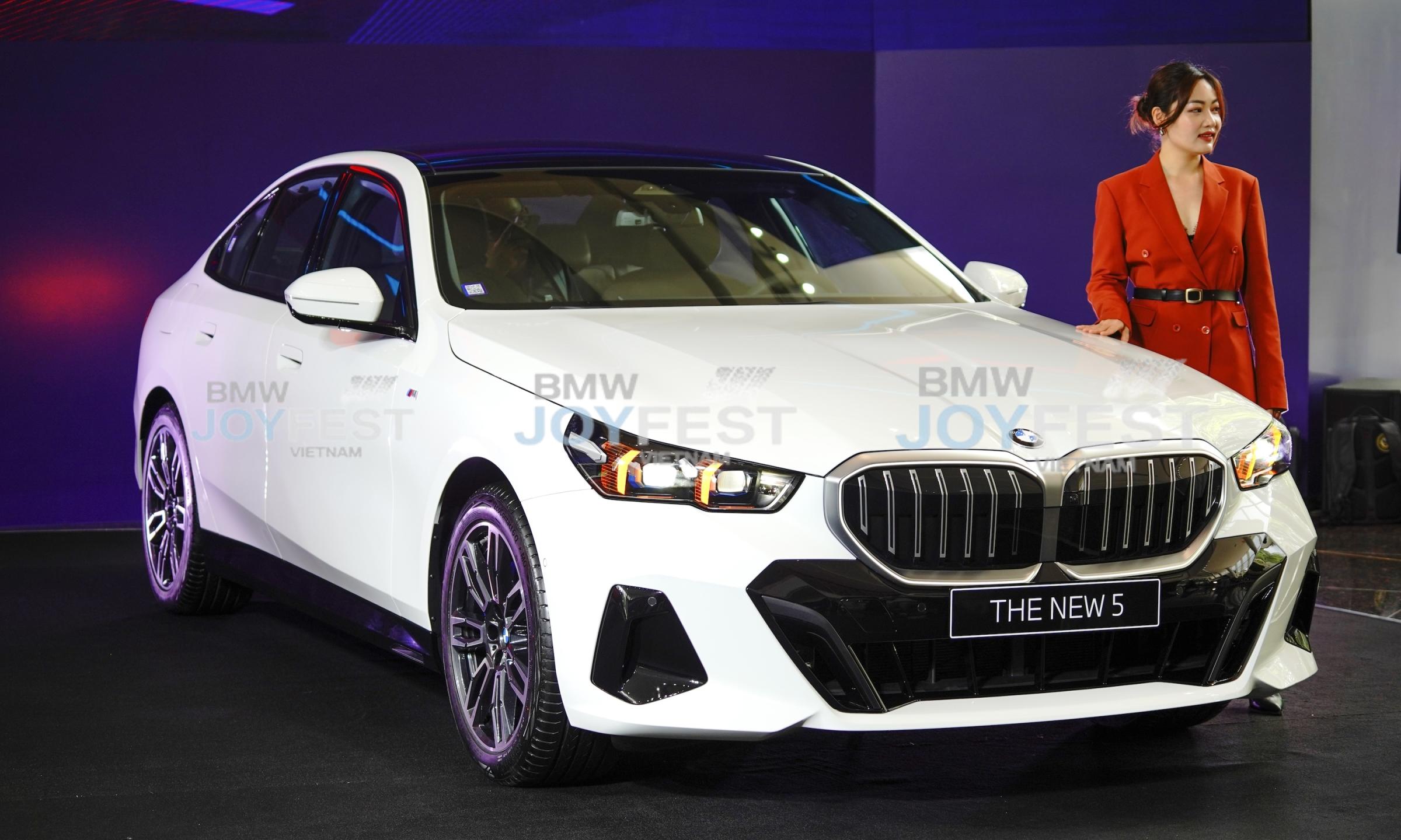 Giá xe BMW 5-Series mới nhất: Từ 2,589 tỷ