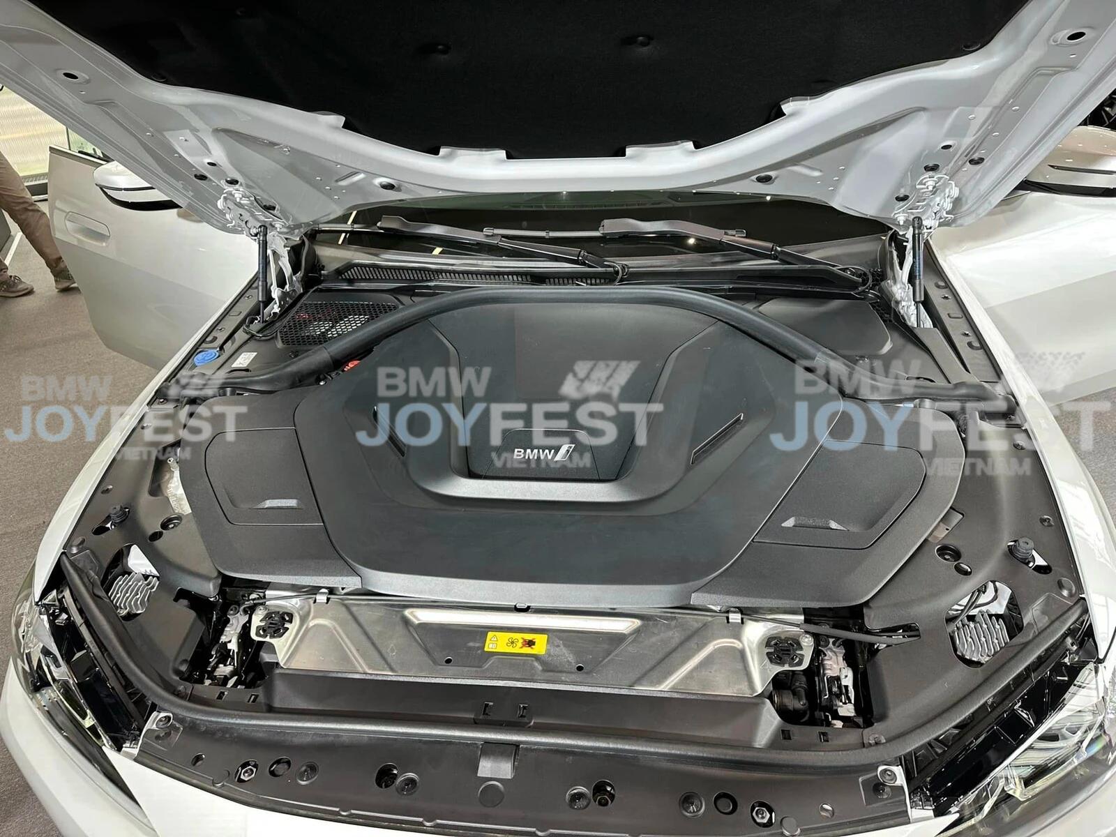 BMW i4 01/2026: Ưu Nhược Điểm & Kinh Nghiệm Vận Hành Thực Tế