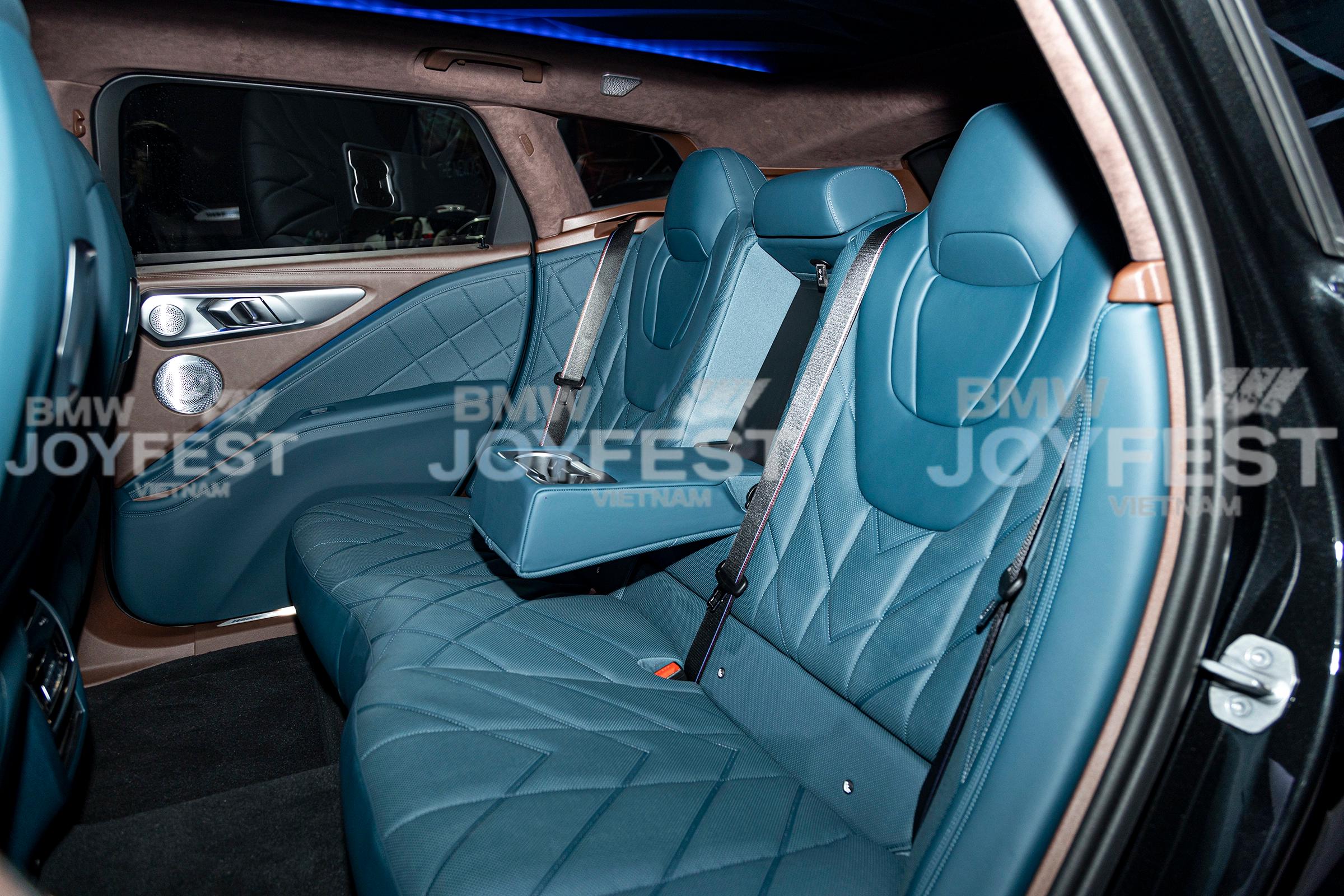 BMW XM 01/2026: “Quái Thú” Hybrid 748 Mã Lực & Giá Lăn Bánh