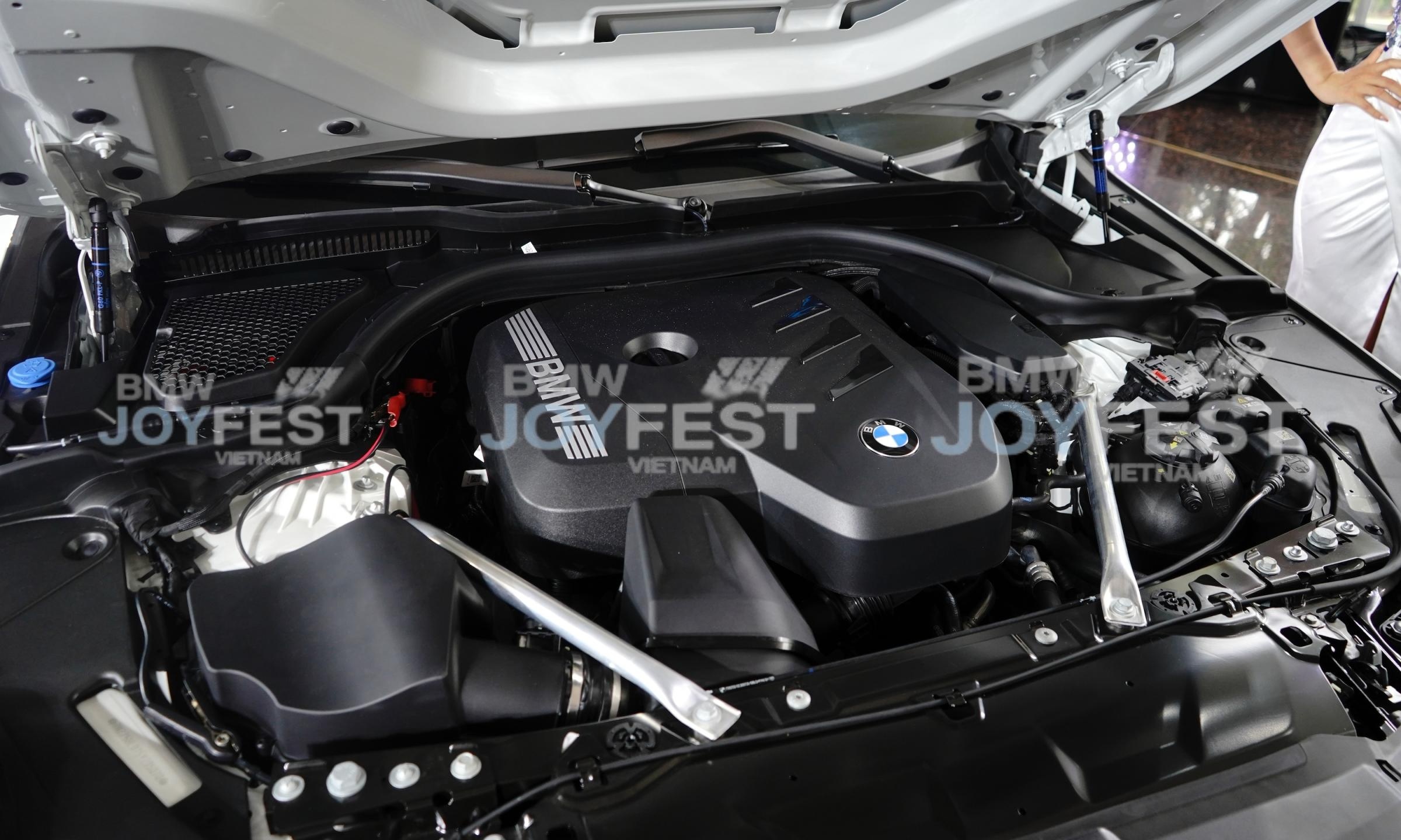 Đánh giá xe BMW 5 Series tháng 02/2026: Giá Lăn Bánh, Thông Số & Ưu Nhược Điểm