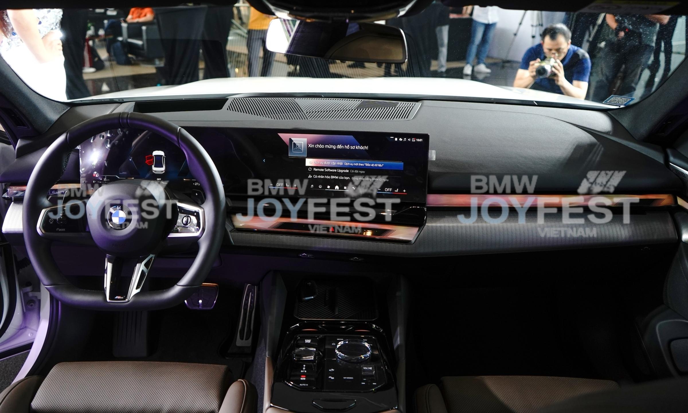 Đánh giá xe BMW 5 Series tháng 02/2026: Giá Lăn Bánh, Thông Số & Ưu Nhược Điểm